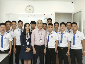 giao-vien-tieng-nhat