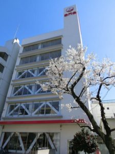 truong-nhat-ngu-akamonkai- vinanippon